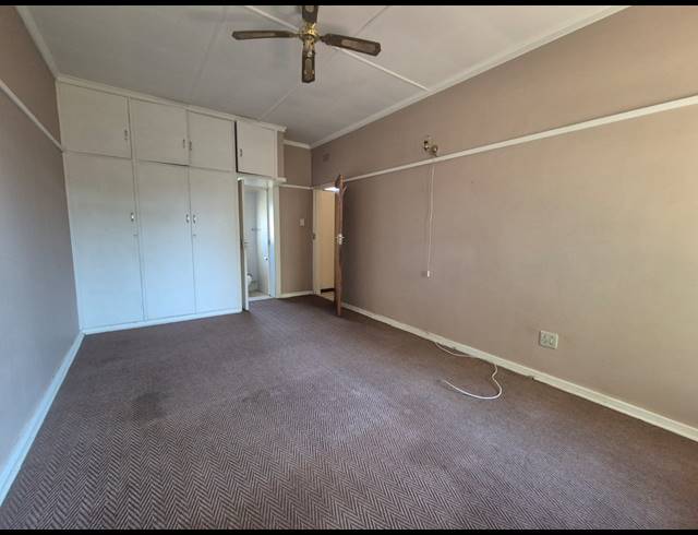 4 BEDROOM HOUSE FOR SALE IN VANDERBIJLPARK CW 5